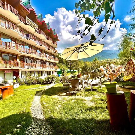 Himalayan Riverside Resort, Manali Bagian luar foto