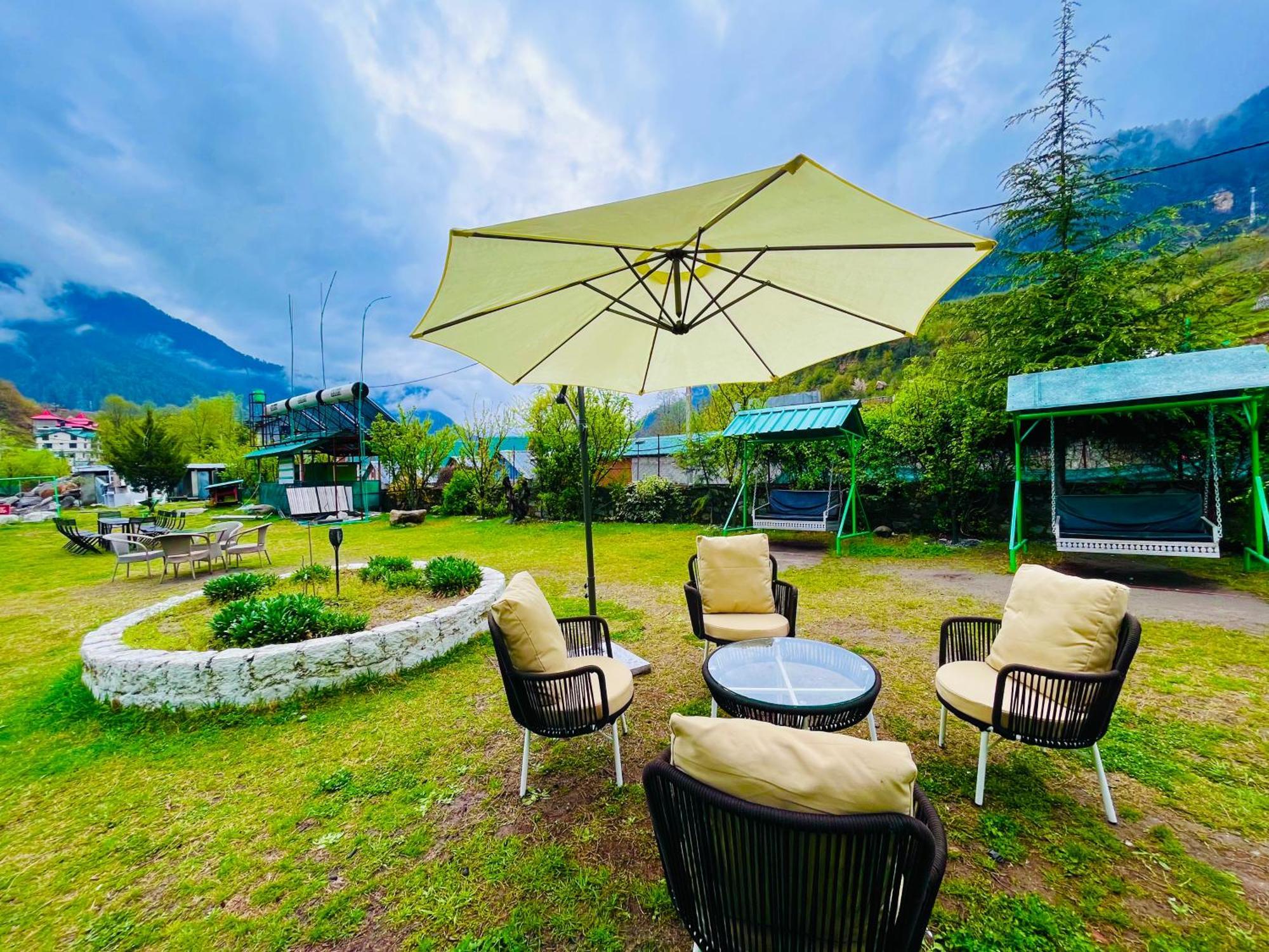 Himalayan Riverside Resort, Manali Bagian luar foto